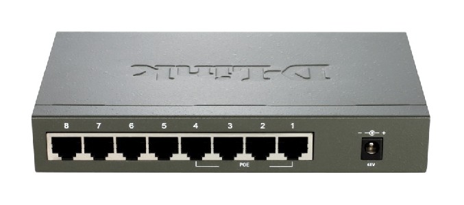 D-Link 8-port 10/100 Desktop Switch with 4 PoE Ports